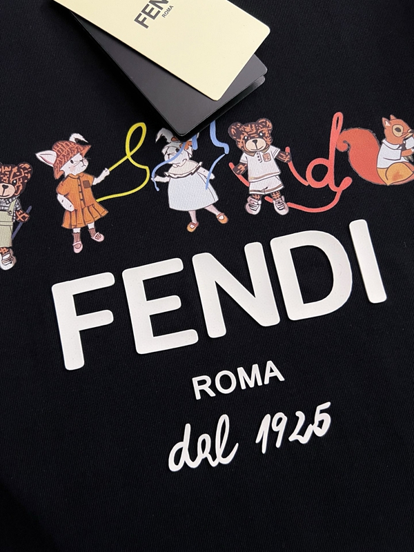 ブランドTシャツ細部ディテール